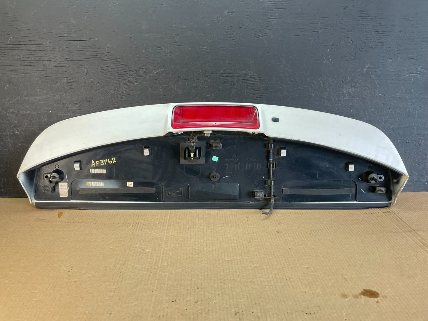 2011 to 2015 Ford Explorer Rear Upper Tailgate Liftgate Wing Spoiler af3762 DG3