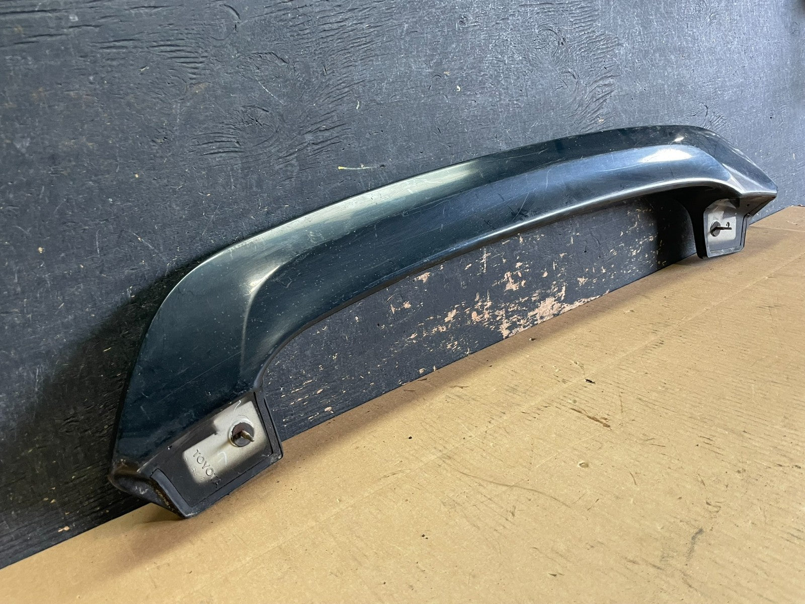 2001-2005 Toyota RAV4 Rear Upper Liftgate Spoiler Hatch 3RD Brake Light Z82529