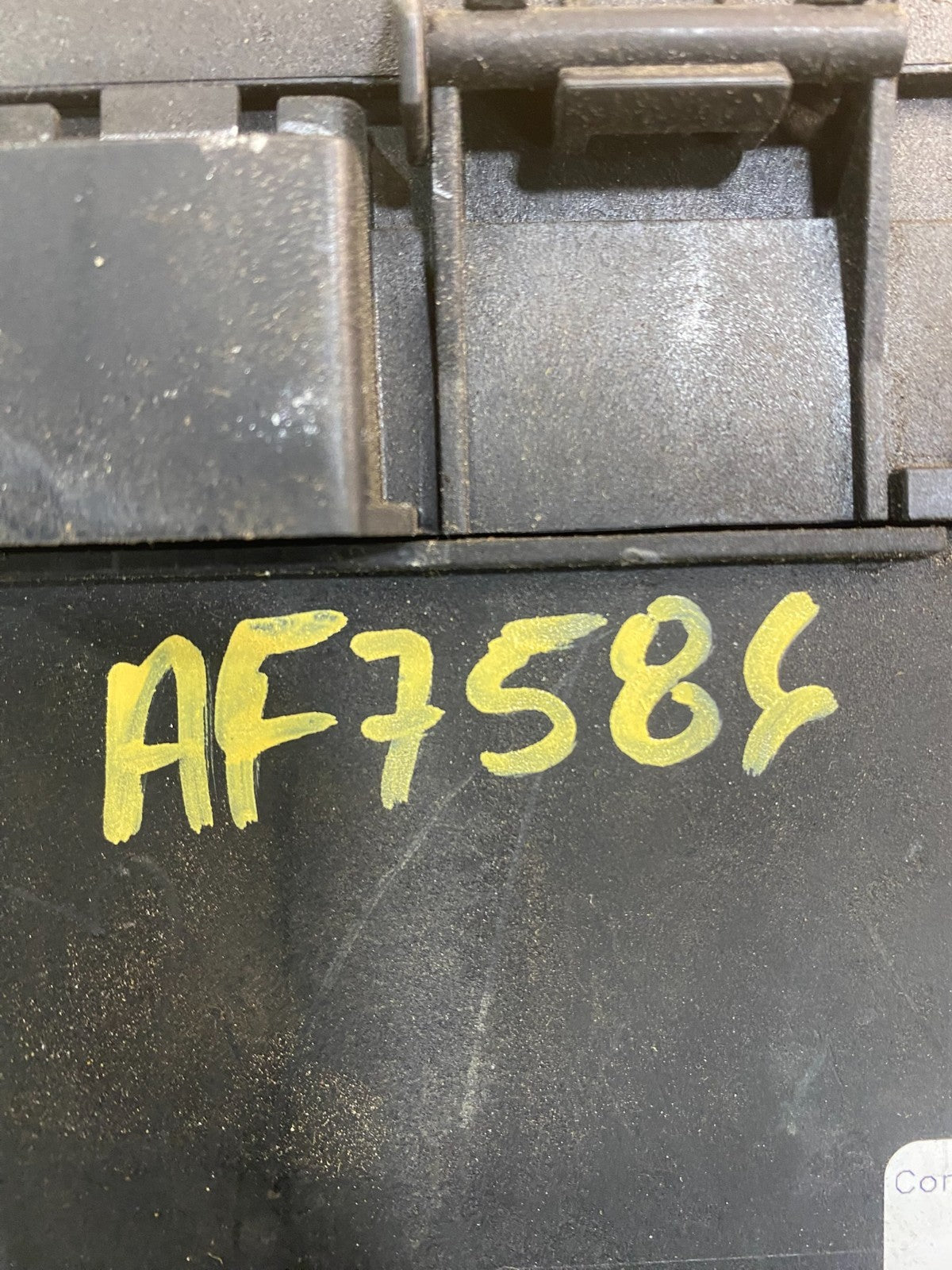 2011 2014 Dodge Durango Grand Cherokee Fusebox Fuse Box Relay Module AF7586 DG7