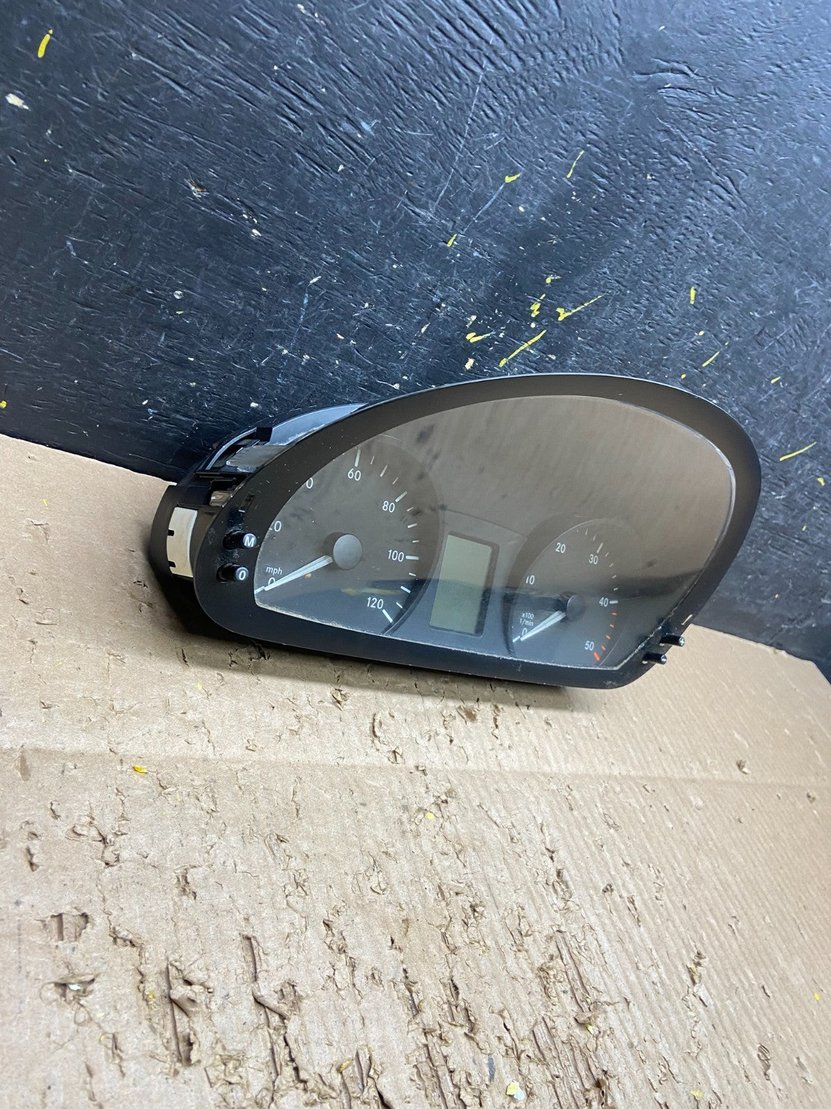2003 to 2006 Sprinter 2500 3500 Instrument Speedometer Gauge Cluster v7792 DG2