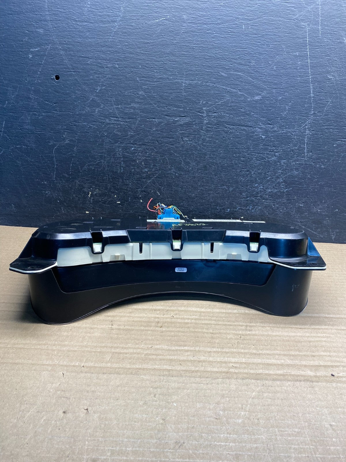2003 to 2006 Cadillac Escalade Instrument Speedometer Cluster Gauge AF3832 DW4