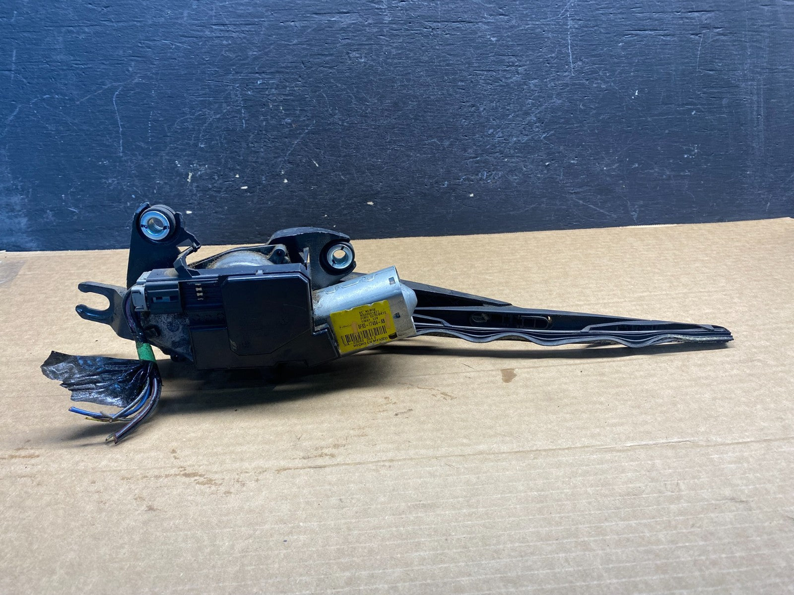 2010 2011 2012 Lincoln MKT Rear Wiper Motor af7502 DG5