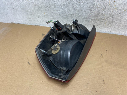 2005 - 2007 Chrysler 300 Left Driver Lh Side Tail Light AH4463 DW4