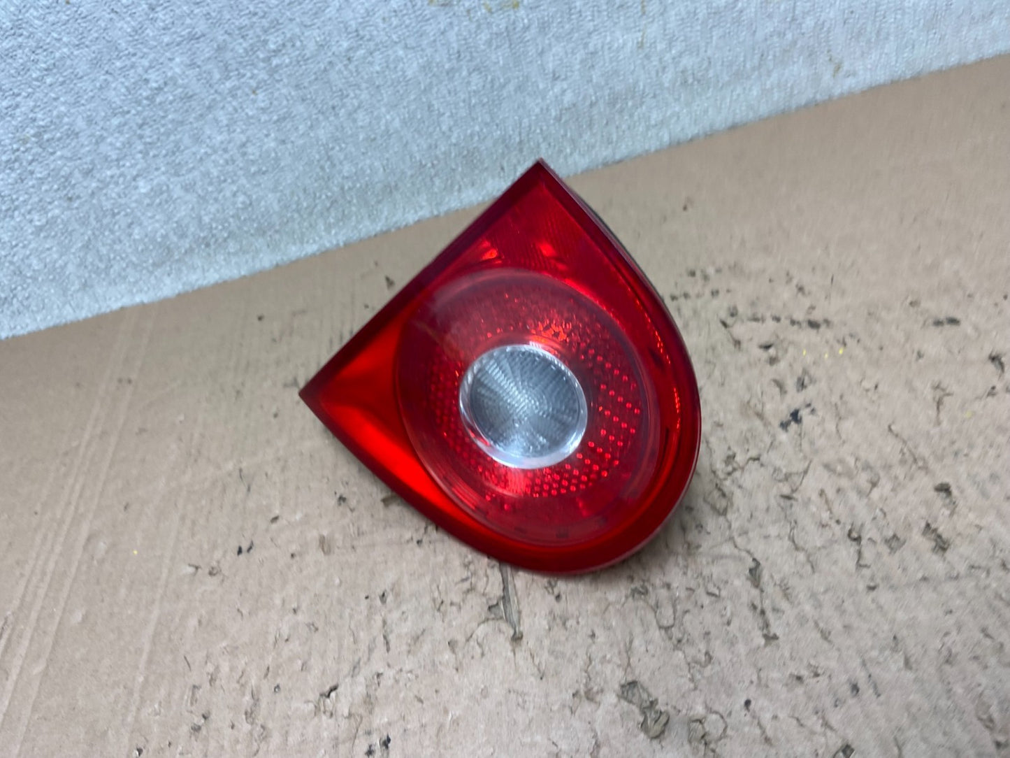 2006-2009 Volkswagen Golf Right Passenger Rh Tail Light Inner Trunk OEM Y0464 GD1