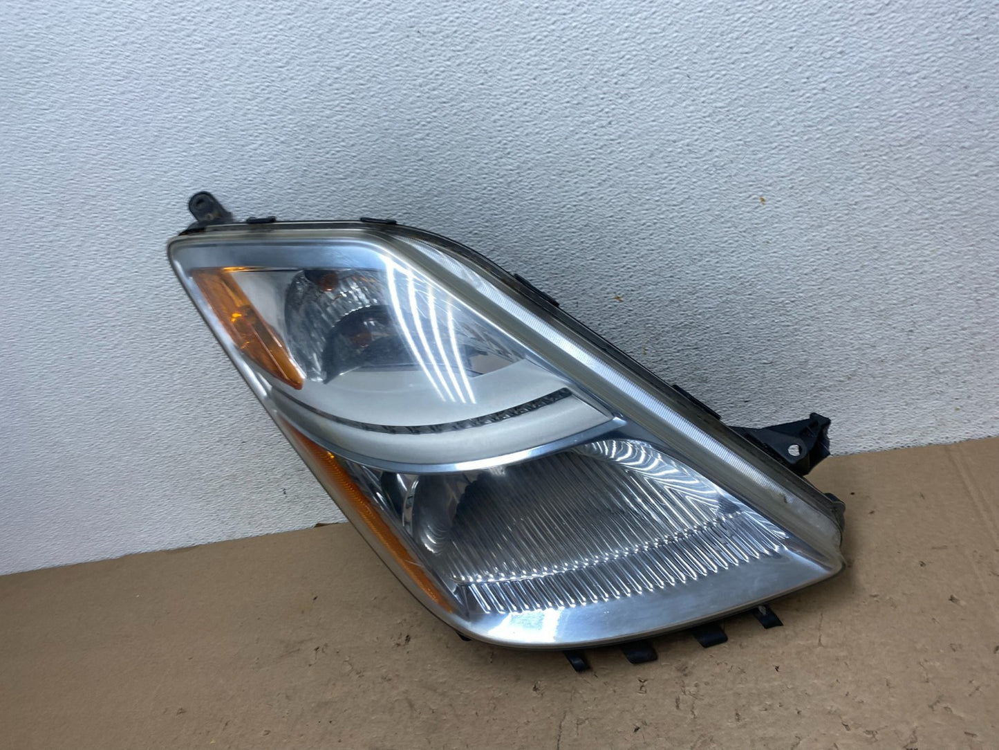 2006-2009 Toyota Prius Right Passenger Rh Side Headlight Halogen AG5606 DW1