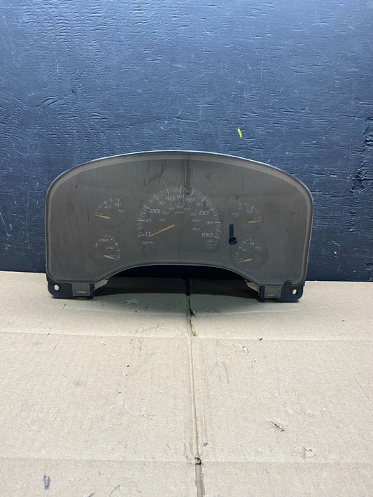 2004 to 2007 Chevrolet Express Speedometer Cluster Gauge L5243 PS0