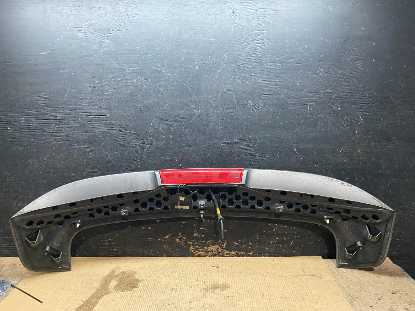 2012 to 2017 Ford Focus SE 4DR Hatchback Trunk Lid Spoiler Wing OEM X3349 DG10