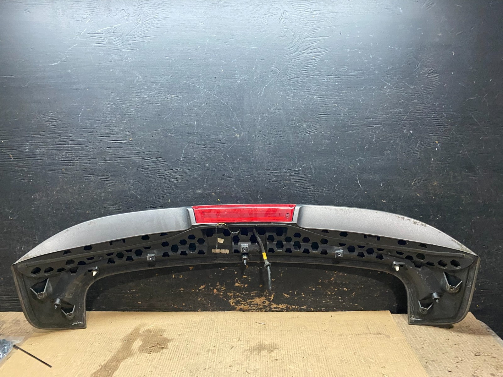 2012 to 2017 Ford Focus SE 4DR Hatchback Trunk Lid Spoiler Wing OEM X3349 DG10