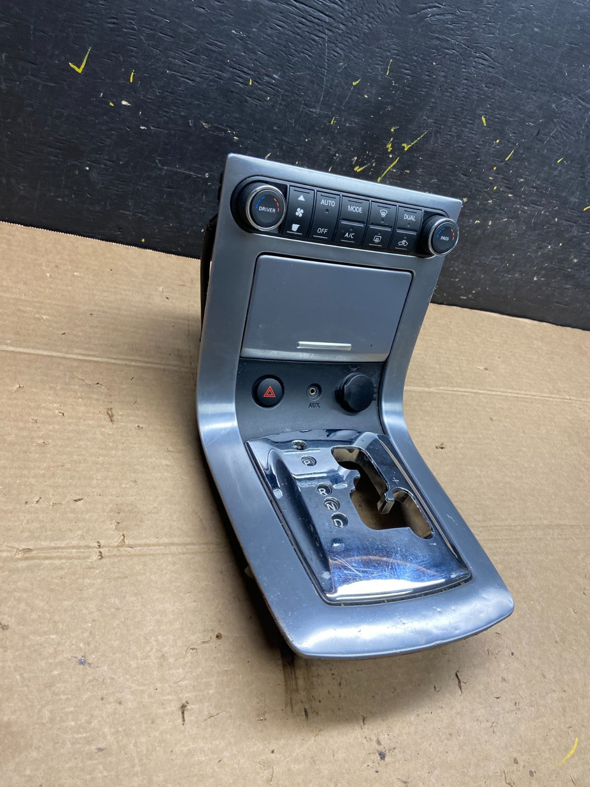 2007 2008 Nissan Maxima Climate Control Shifter Floor Bezel Trim OEM w6559 DG2