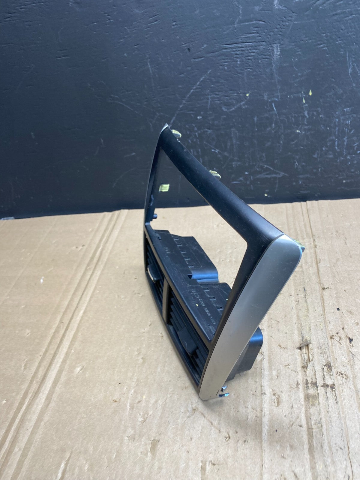 2010 to 2011 Subaru Forester Dash Radio Trim Bezel Center Vent OEM AB8944 DG2