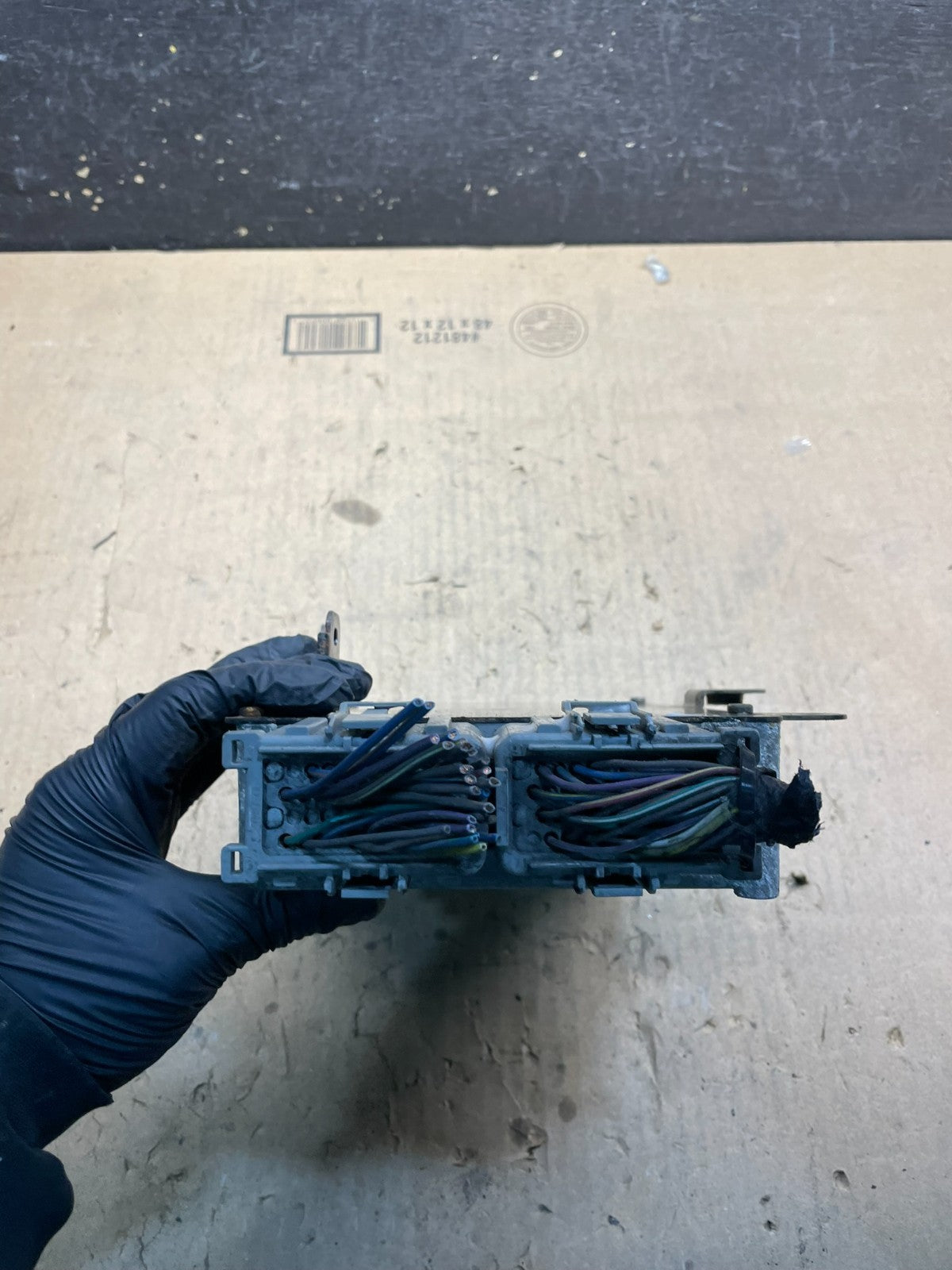 2003 Dodge Caravan Engine Computer Module ECU OEM W4271 DG1