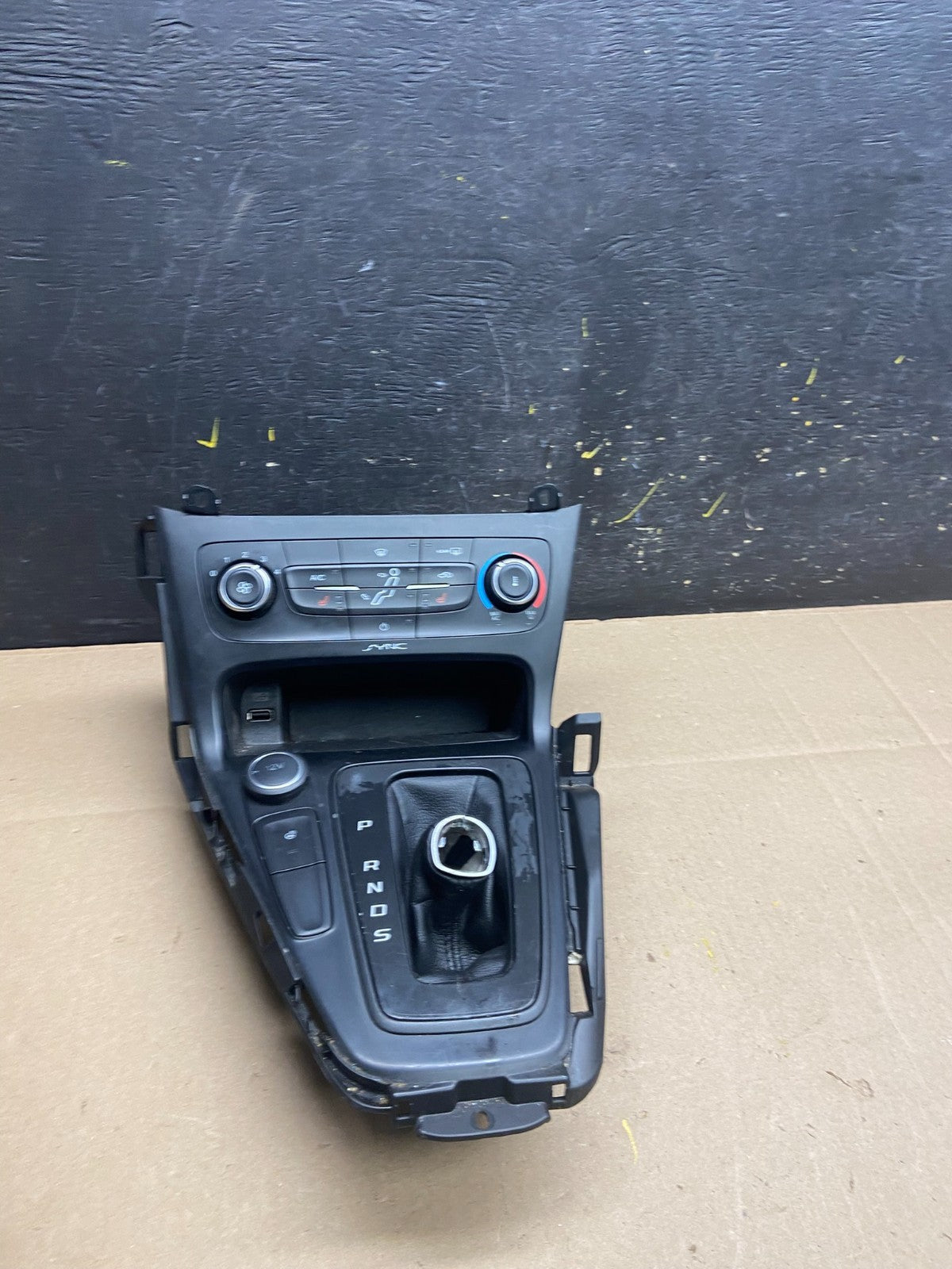 2015 to 2018 Ford Focus Ac Heater Climate Control Temperature Oem t9237 DG0