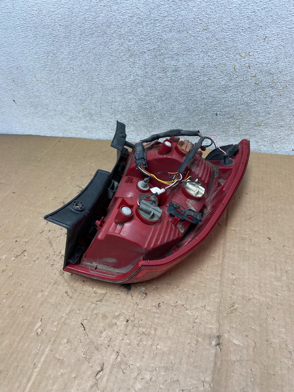2009 to 2010 Kia Sportage Right Passenger RH Side Tail Light AI9321 DW6