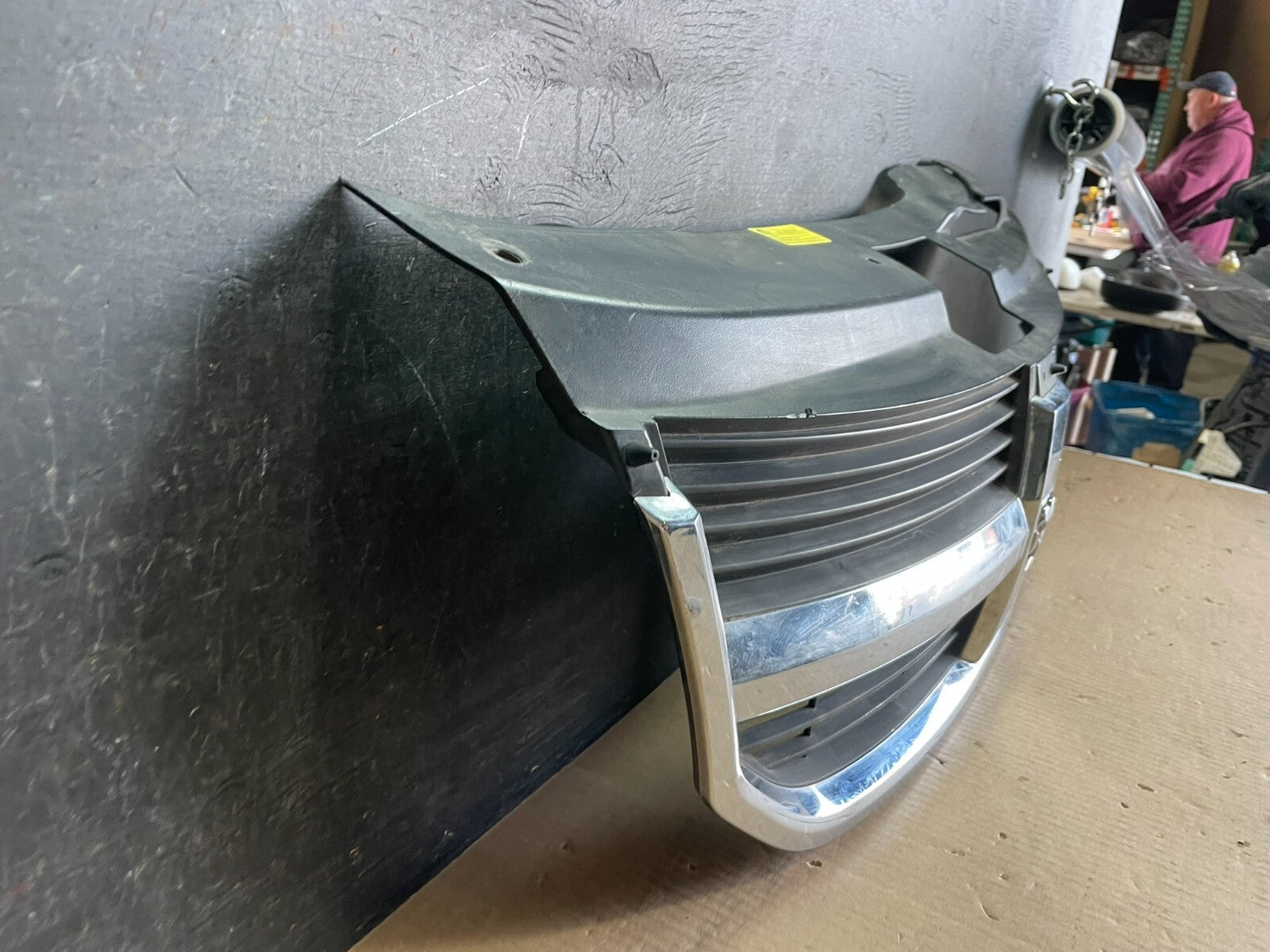 2009 to 2010 Dodge Journey Chrome Front Upper Grill Grille L9206 DG OEM2