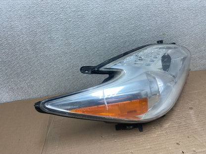 2010 - 2011 Toyota Prius Right Passenger Rh Halogen Headlight OEM AA8724 DW2