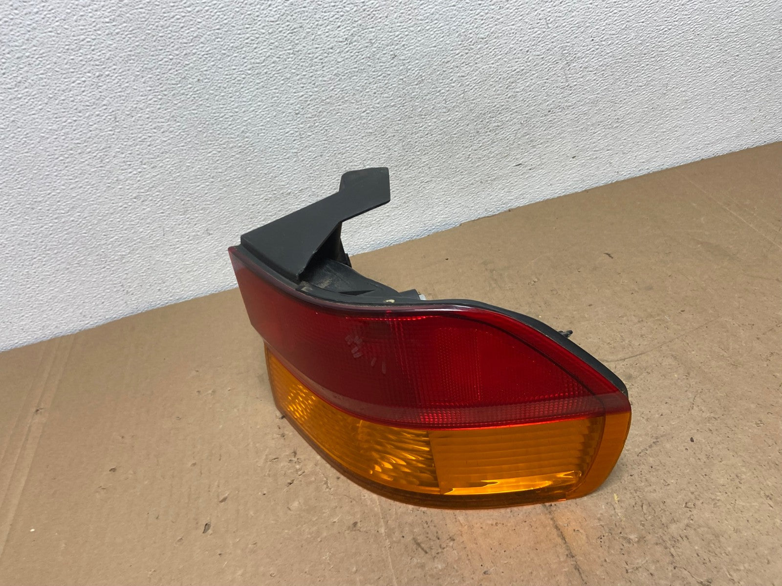 2002 2003 2004 Honda Odyssey Right Passenger Side Tail Light AC5990 LK1