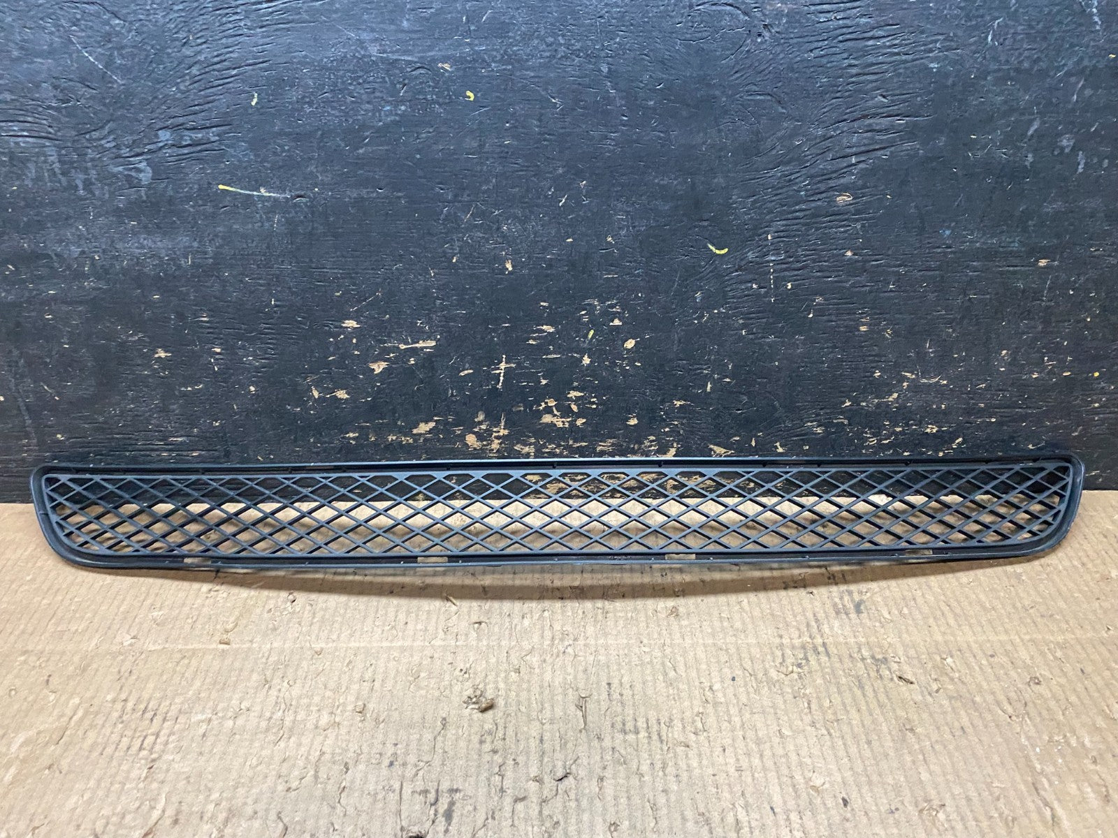 2006 to 2008 Mercedes Benz ML350 ML550 Front Lower Bumper Grill Grille Y6600 DG0