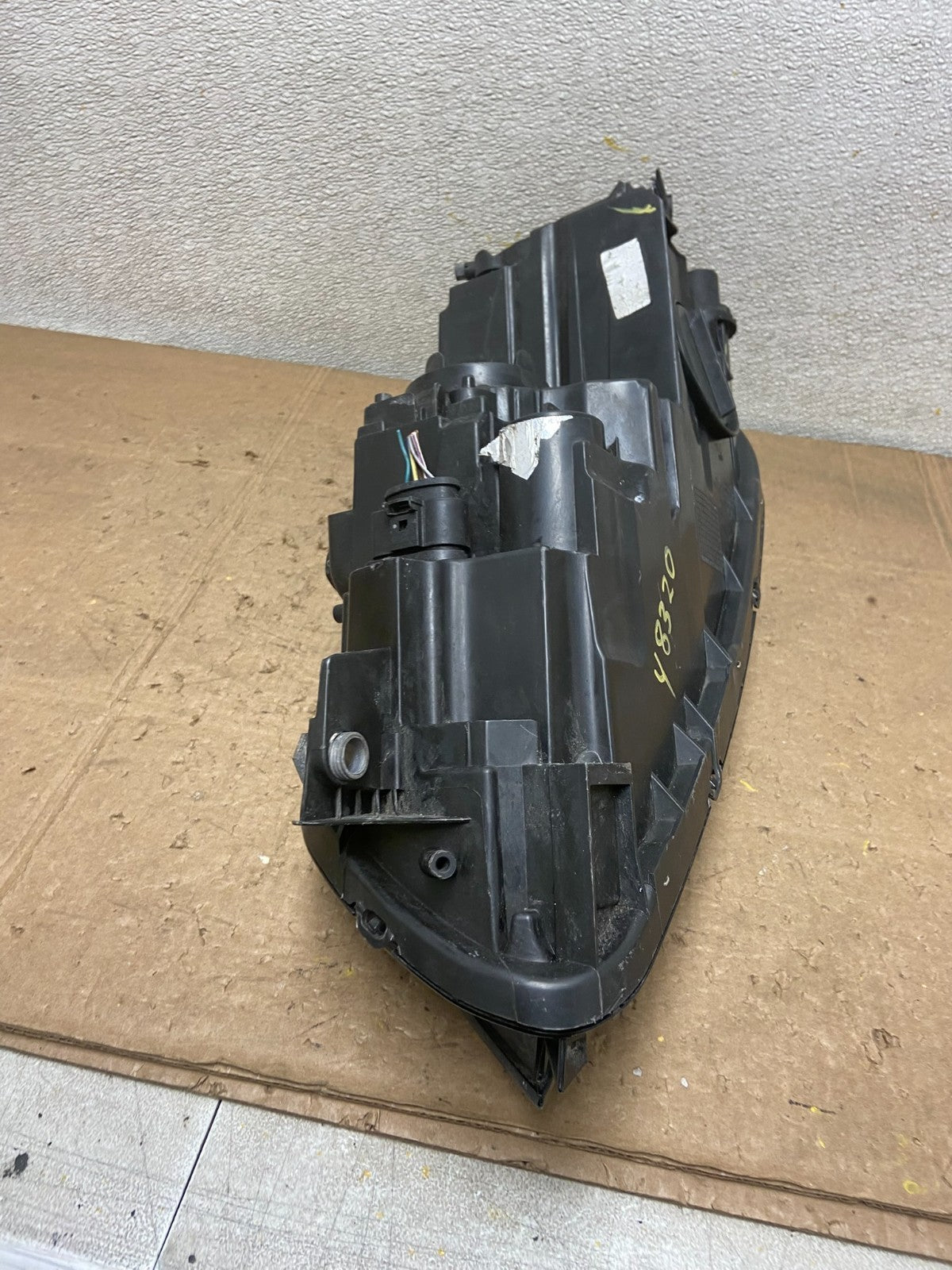 2012-2015 Volkswagen Passat Right Passenger RH  Halogen Headlight OEM Y8320 DW10