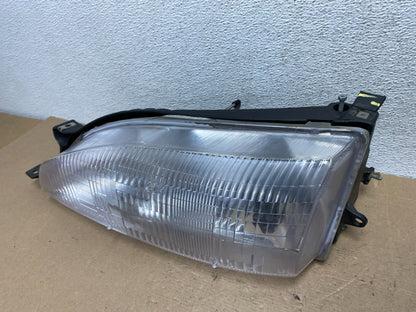 1995 to 1996 Toyota Camry Left Driver LH Side Headlight TYC AF4676 DW1