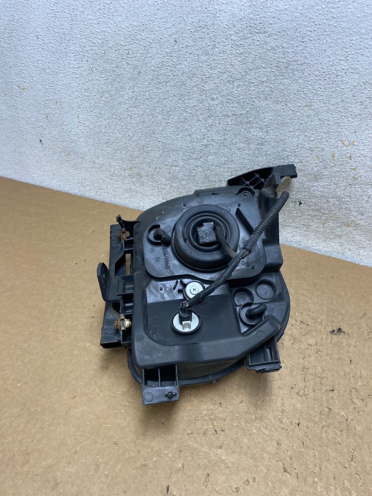 2003 to 2006 Honda Element Left Driver Lh Side Headlight AI3714 DW8