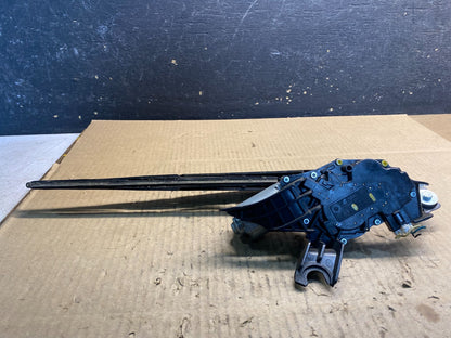 2016 - 2018 Kia Sorento Rear Glass Windshield Wiper Motor Z4763 DG3