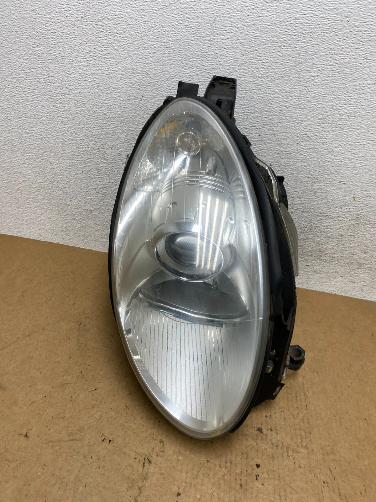 Halogen 2006 2010 Mercedes W251 R-Class Right Passenger Headlight AE3290 DW0