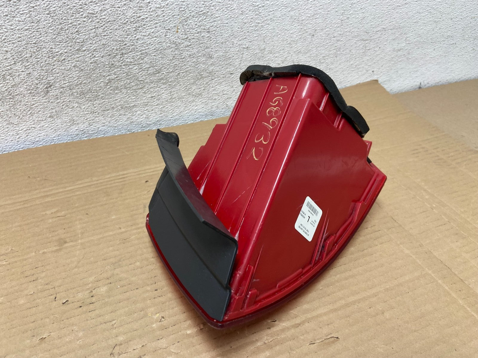 2011 to 2014 Volkswagen Jetta Left Driver LH Side Tail Light AG8932 DW5