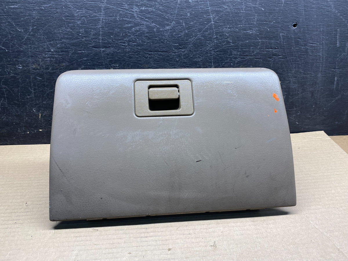 2003 to 2005 Ford Explorer Glove Box Compartment ah9681 DG0