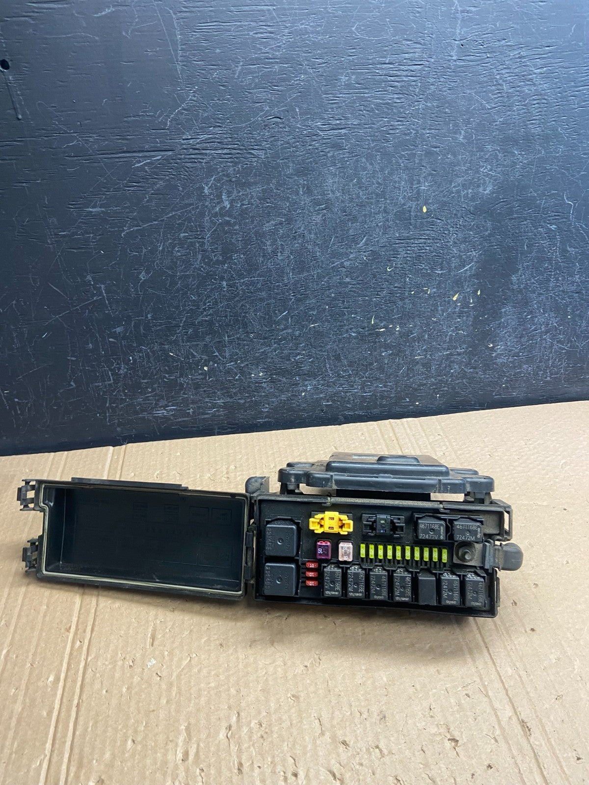 2005 Jeep Grand Cherokee Integrated Power Fuse Box 04839337ac AF6324 DG1