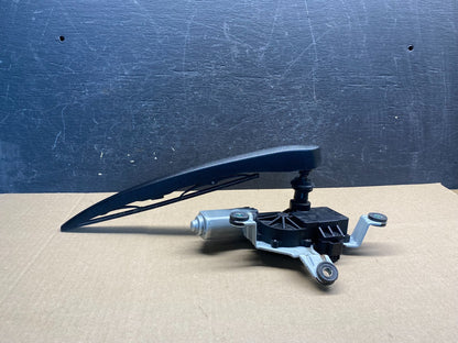 2010 to 2016 Cadillac SRX Rear Windshield Washer Wiper Motor AG9635 DG1