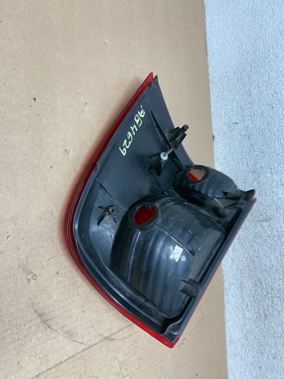 2002 to 2005 Ford Explorer Left Driver Lh Side Tail light AG4629 LK5