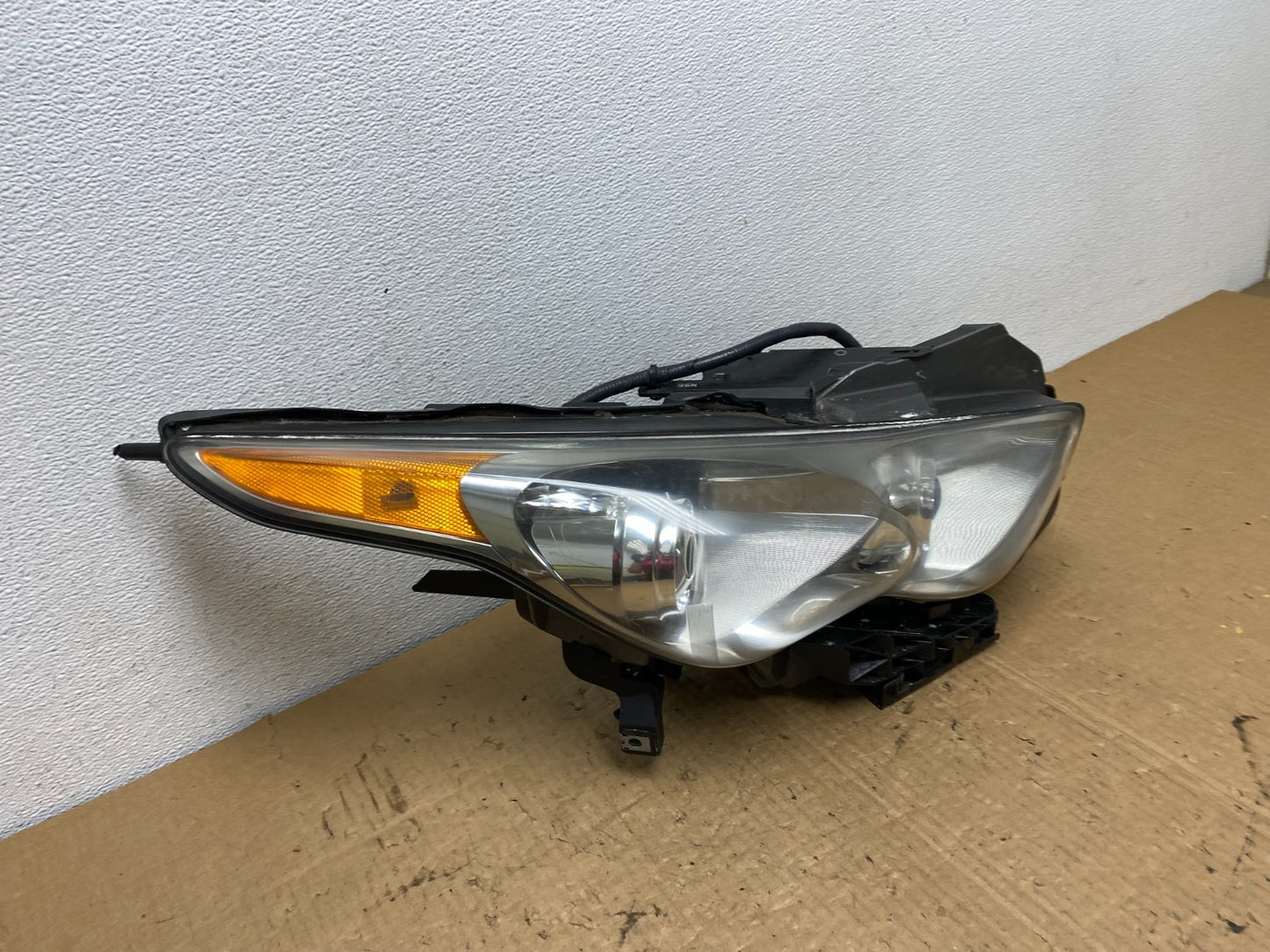 2009-2017 Infiniti FX35 FX37 FX50 QX70 Hid Xenon Right Headlight AC8134 DW2