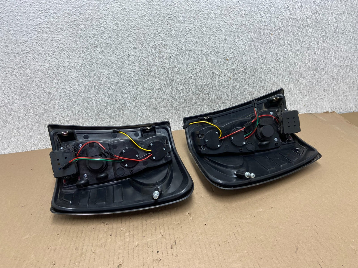 1999-2004 Jeep Grand Cherokee Left + Right Set Smoke LED Tail Lights AE7236 DG6