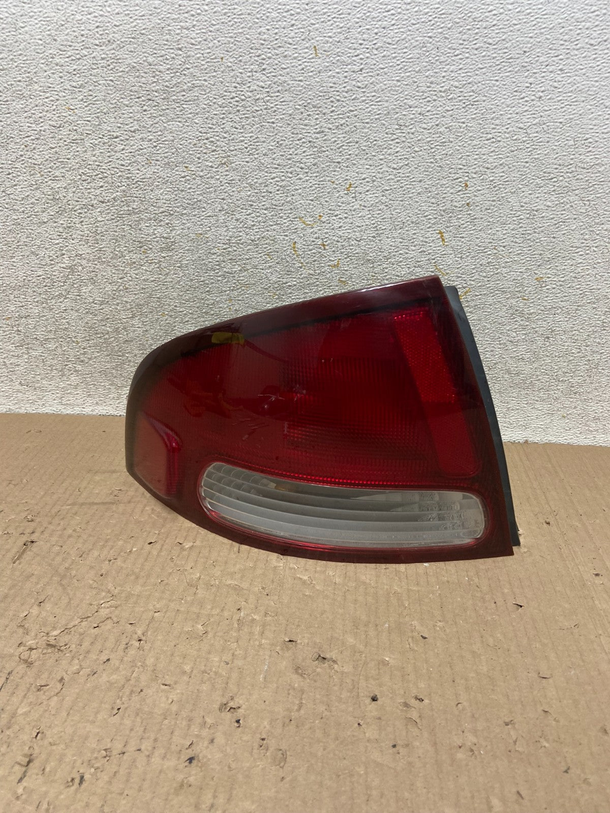 2000 2001 2002 2003 Nissan Sentra Left Driver Side Tail Light AJ1841 LK0