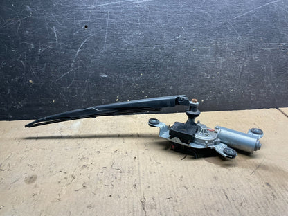 2004 to 2010 BMW X3 E83 Rear Windshield Wiper Motor OEM W7347 DG1