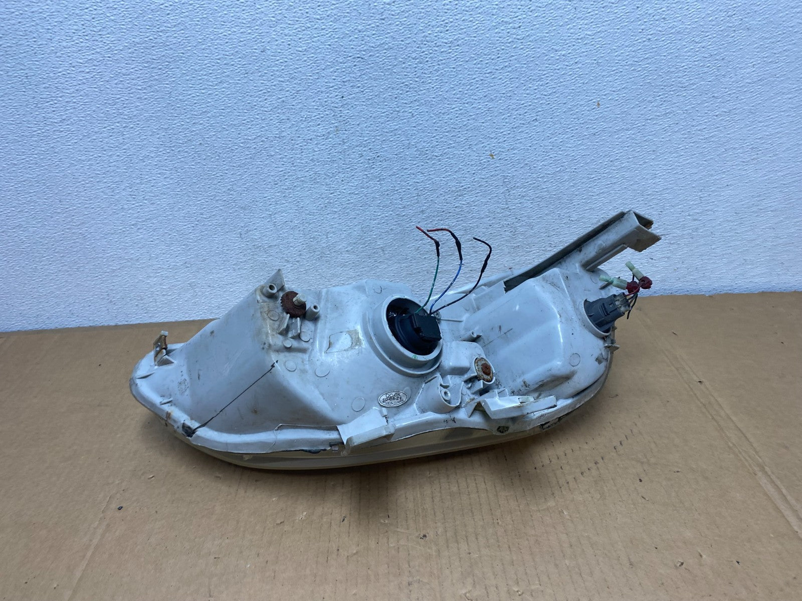1996 - 1998 Honda Civic Sedan Left Driver LH Headlight Halogen AD0777 DW5