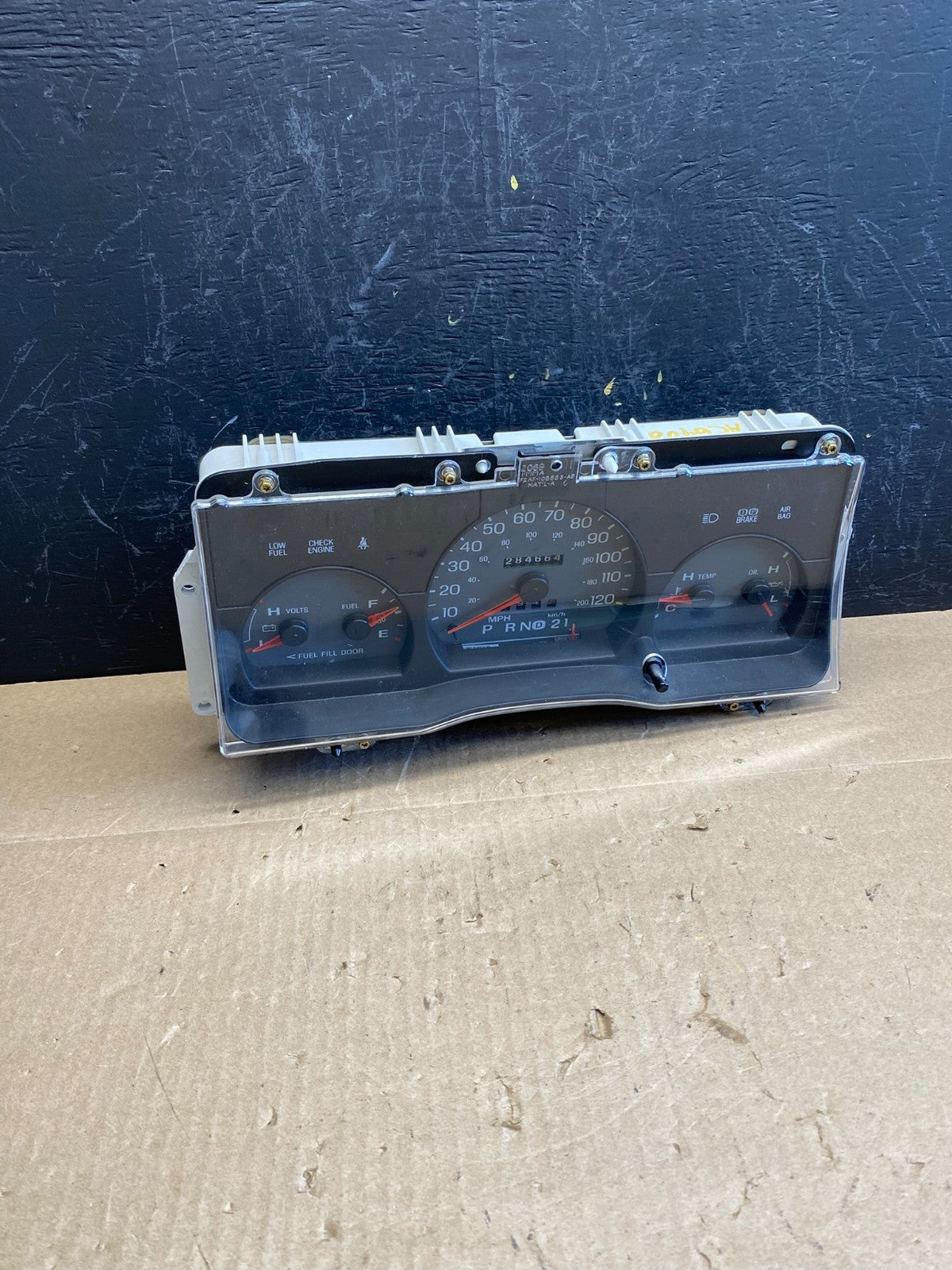 2003 to 2005 Mercury Grand Marquis Speedometer Instrustment Cluster ac6408 DG0
