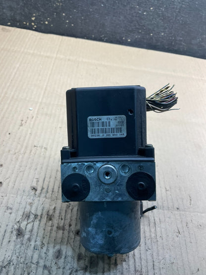 2001 2002 2003 BMW 325i 330i ABS Anti Lock Brake Pump 3451 6762113 x8606 DG0