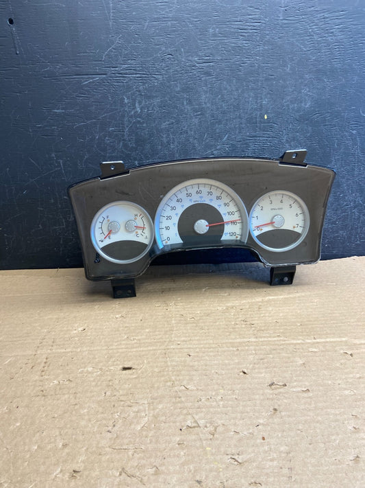 2004 to 2007 Dodge Durango Speedometer Instrument Cluster Gauge AF26600
