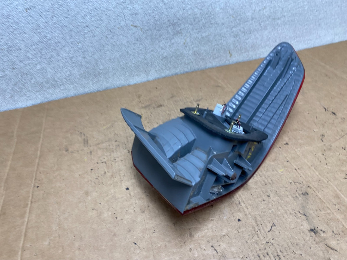 2003 to 2004 Honda Accord Sedan Left Driver Lh Side Tail light T3101 DW5