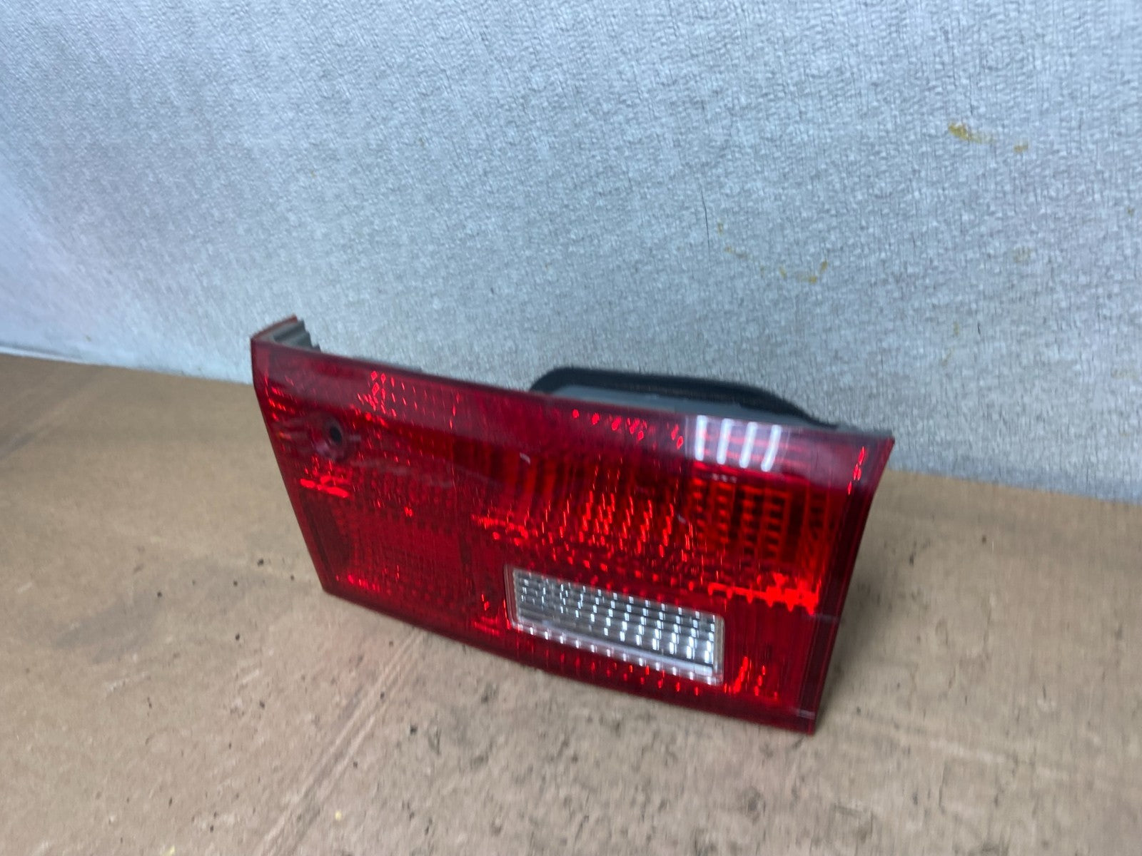 2005 Honda Accord Sedan Right Passenger Inner Tail Light Oem Y7044 DW1