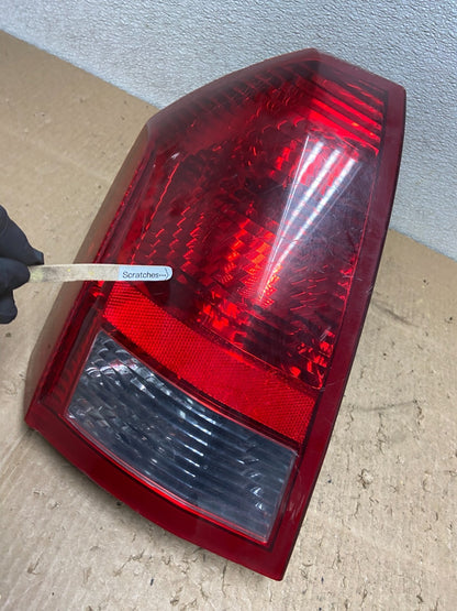 2005 - 2007 Chrysler 300 Left Driver Lh Side Tail Light Z1083 DW3