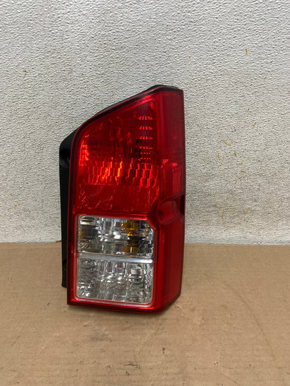 2005 to 2012 Nissan Pathfinder Right Passenger RH Side Tail Light AH9401 LK0