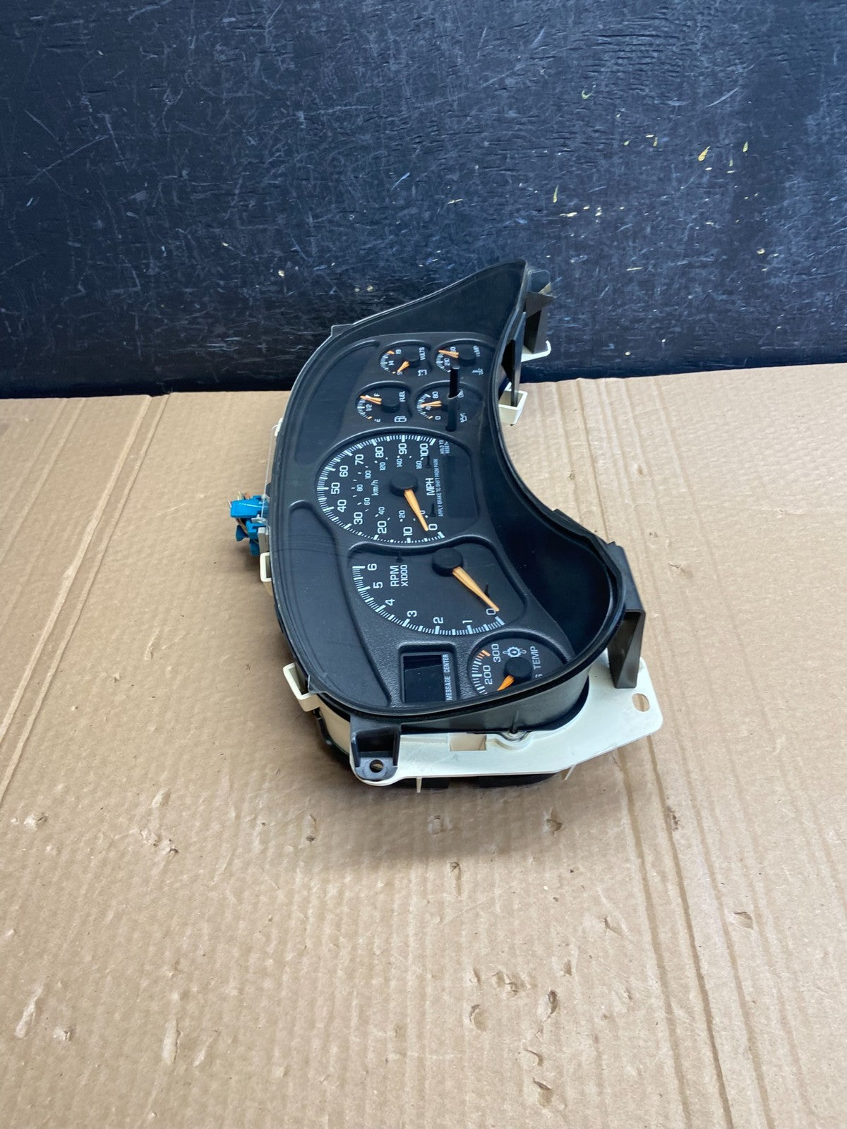 1999 to 2002 Chevrolet Silverado Sierra Cluster Gauge Speedometer ECM AF6158 DG1