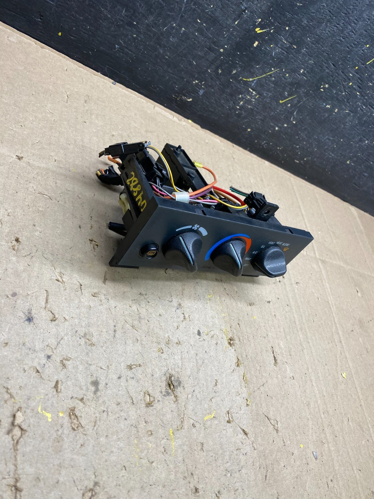 1996 to 1999 Chevrolet Silverado HVAC Heater Climate Control Module U4882 DG1