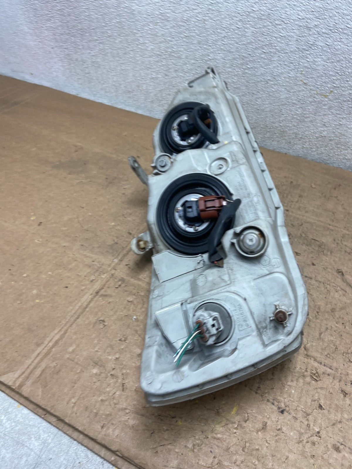 2000 to 2004 Toyota Avalon Halogen Left Driver LH Headlight Oem Y7068 DW7