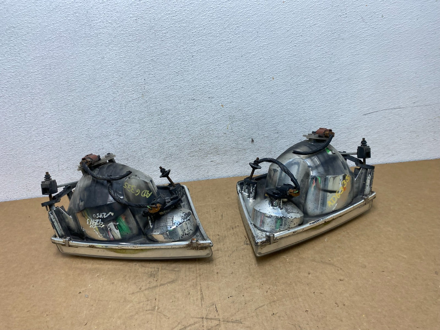 2006 2007 2008 2009 2010 Ford Explorer Left+Right Set Headlights AD6335 DG7