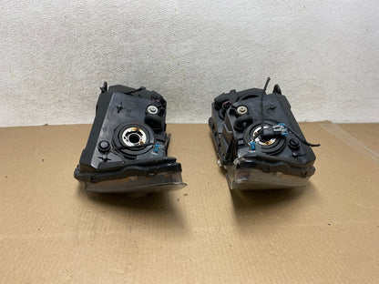 2009 to 2017 Dodge Journey Headlights Left+Right Set Halogen DEPO AH5725 DW7