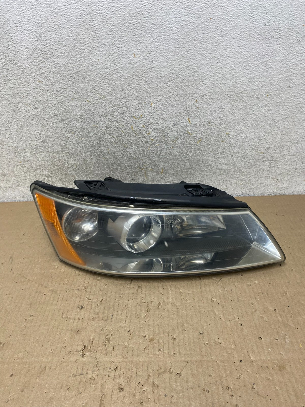 2006-2008 Hyundai Sonata Right Passenger Rh Side Headlight Halogen AI2273 DW0