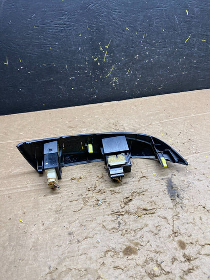 2004 to 2010 Toyota Sienna Left Side Climate Switches Bezel Trim OEM X1414 DG4